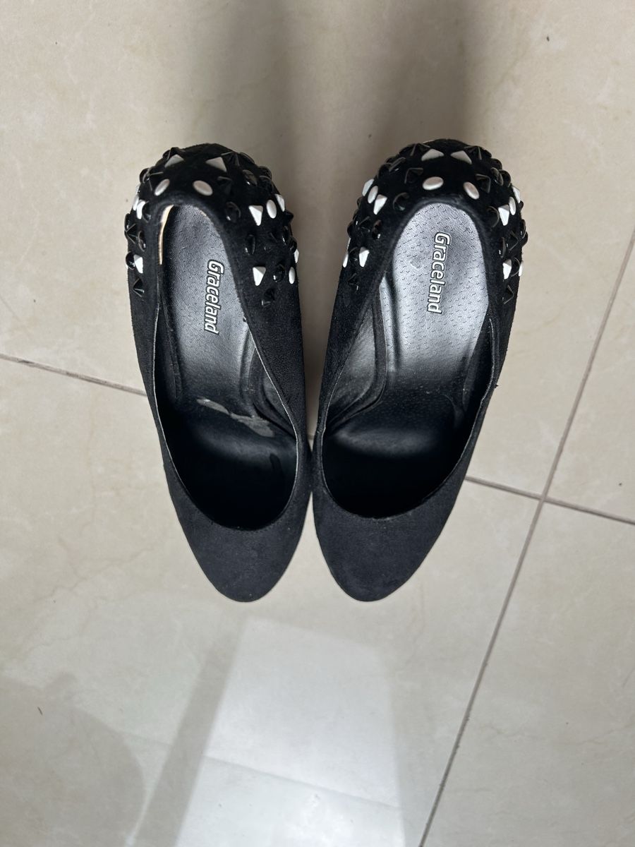 Graceland Scarpe da donna: Schwarze High Heels, Größe 38, Graceland, Gestreift – Usato da Uster venduto da xBeccax 3