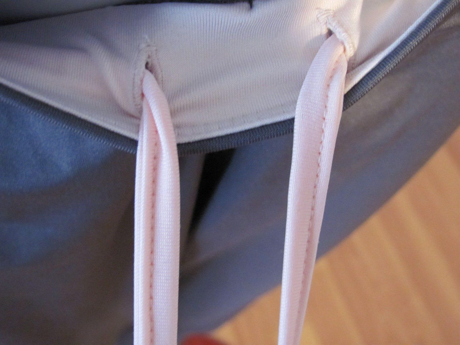 Pantaloni: Neue Jogginghose, Gr. L, Grau! – Nuovo e nell'imballaggio originale da Gümligen venduto da Fantapanda 2