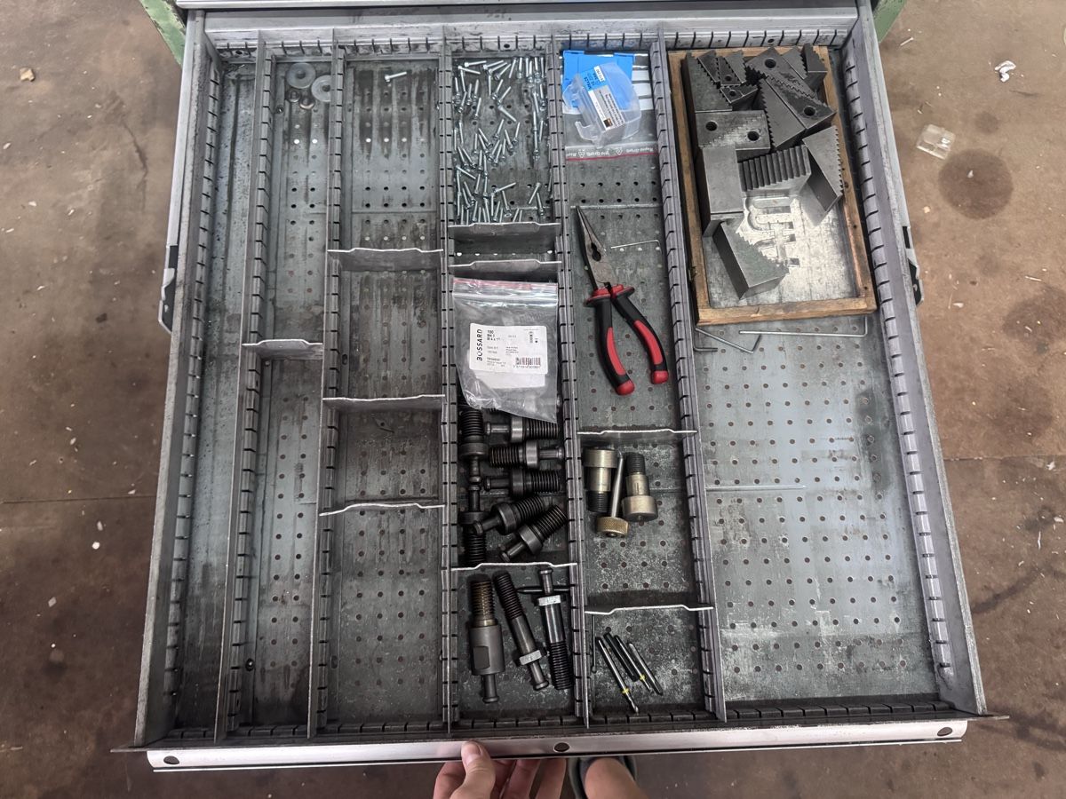 Lista Armadi: Lista Werkzeugschrank mit inhalt – Usato da Fiesch venduto da sch_tl8b 6