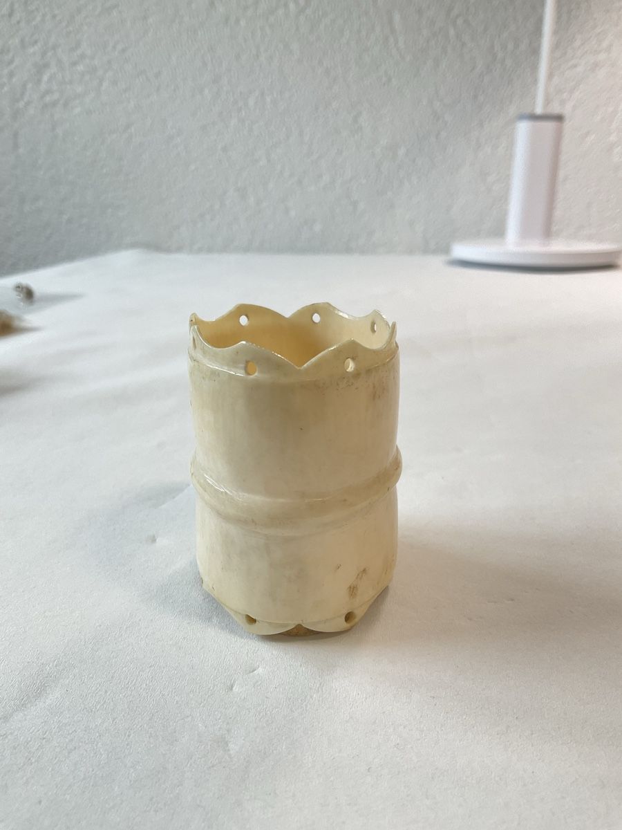 Schalen: Petit pot, sculpté  – Gebraucht aus Malleray von Robot12 1
