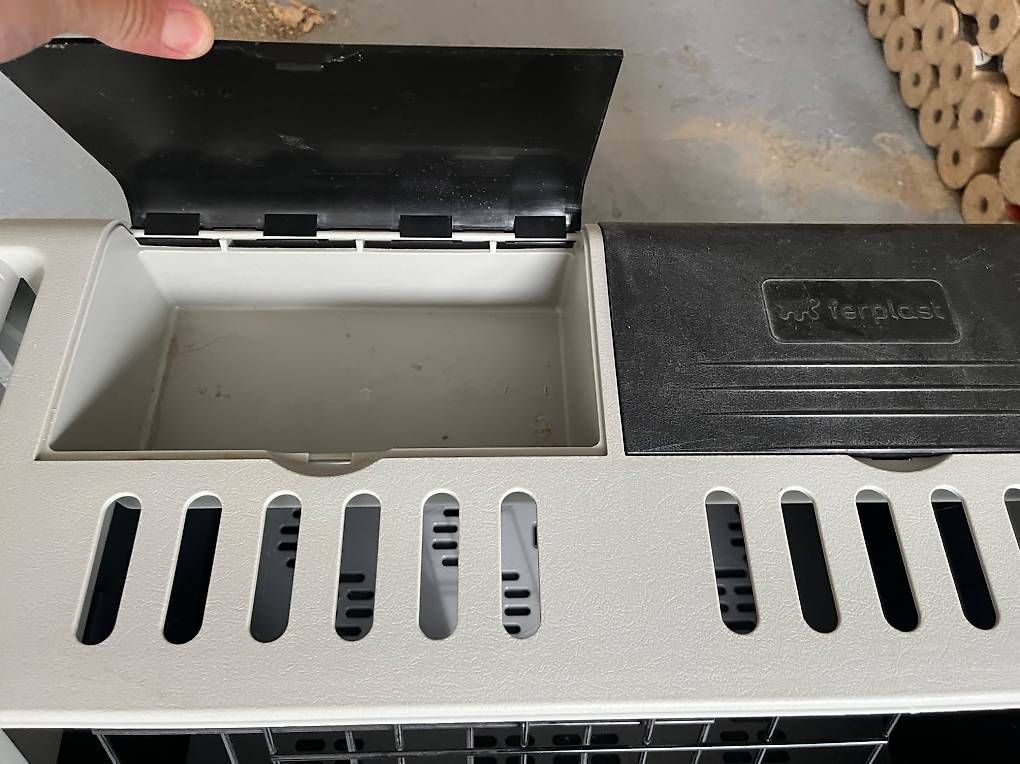 Cages, transport & sécurité: Hundebox 70x64x50 – D'occasion à Bachenbülach par Mapm 1