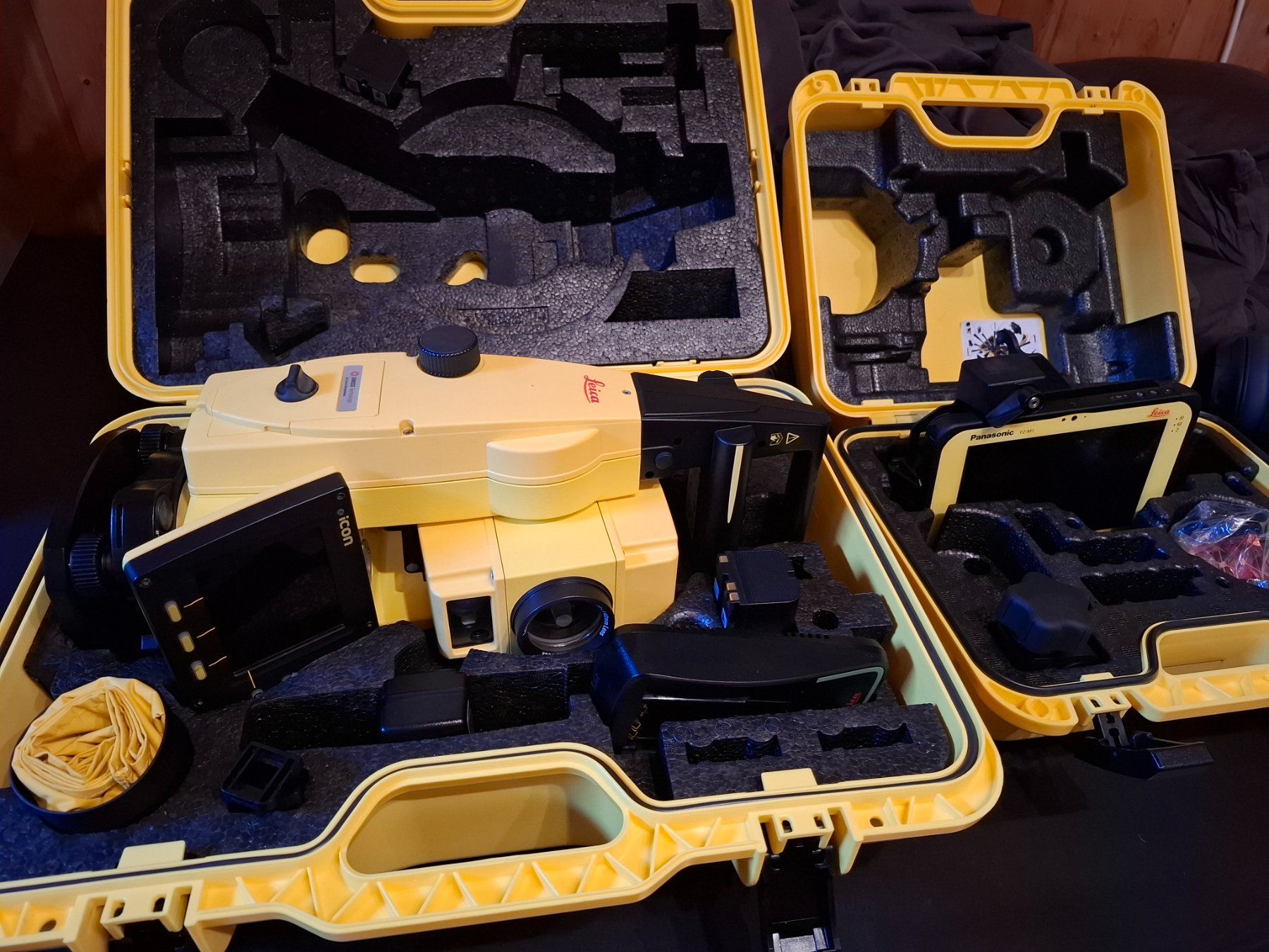 Leica Messen: Leica Icr 65 Robotik Set Tachymeter – Gebraucht aus tamins von MagazinGRZH 1