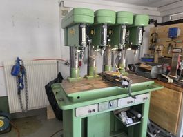 Schöne Aciera T10 Reihenbohrmaschine 