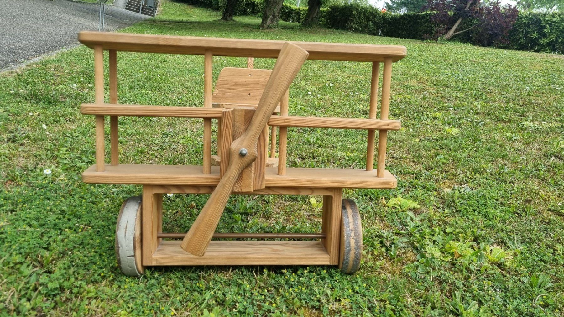 Veicoli per bambini: Tricycle avion DR-1 en bois – Usato da Grand-Lancy venduto da LFW 1
