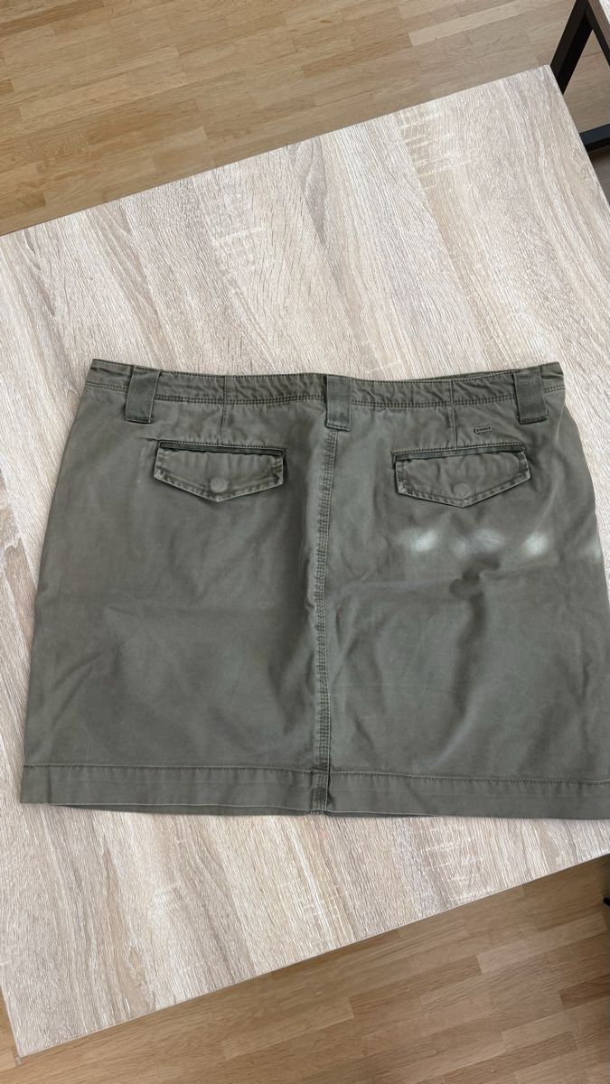 Tommy Hilfiger Röcke: Tommy Hilfiger Olive Grün Rock gr.L – Gebraucht aus Winterthur von -BeHappy24- 1