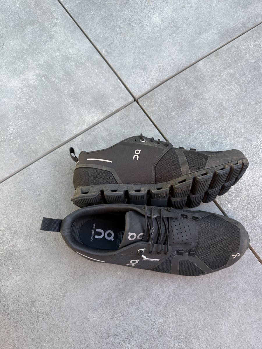 On Herrenschuhe: ON Cloud Waterproof Gr. 42.5 Schwarz – Gebraucht aus Möhlin von romano19 3