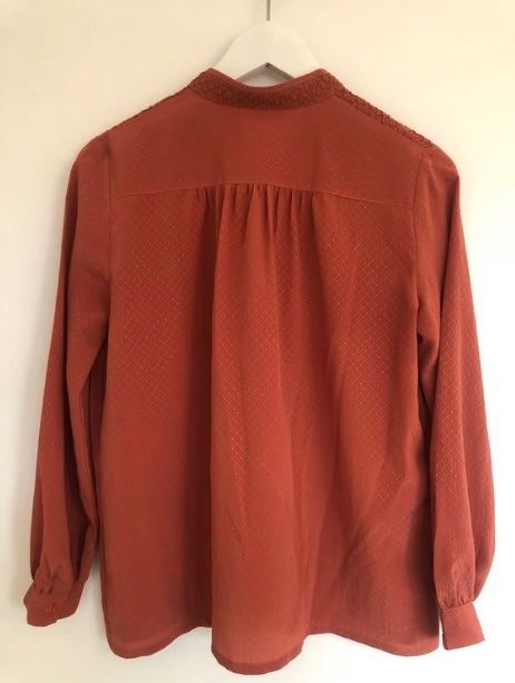 Camicette: Vintage Bluse – Usato da Basel venduto da sab_5g5n 1