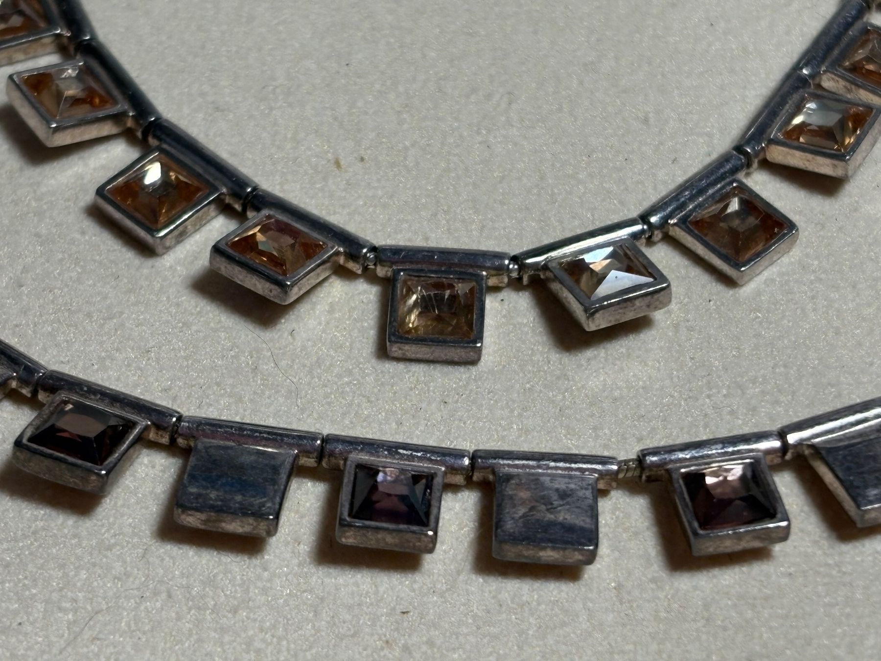 Bracciali & Braccialetti: Sehr schönes Armband mit passendem Halsschmuck – Usato da St. Peterzell venduto da verena40 4