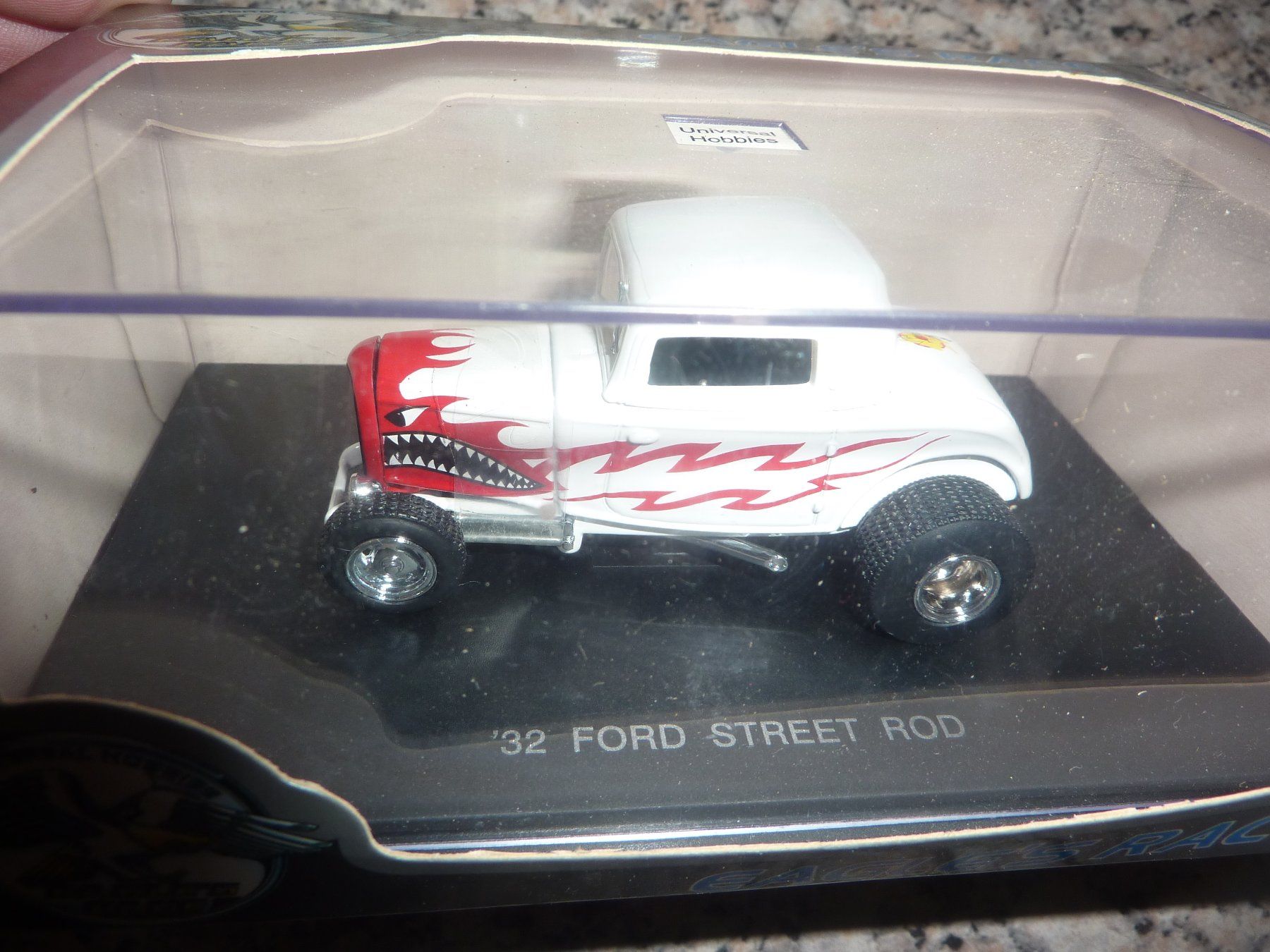Ford Modellini d'auto: 32 FORD – Nuovo e nell'imballaggio originale da Balsthal venduto da bouteliee
