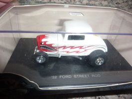 32 FORD