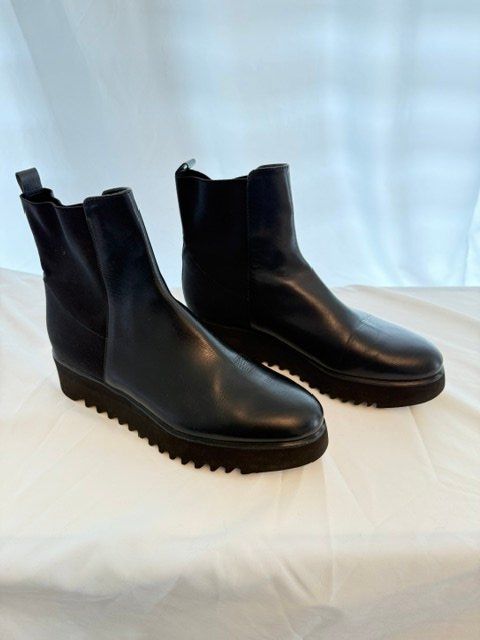 Damenschuhe: Stiefeletten Ursula Mascaro – Gebraucht aus Bern von AndKai