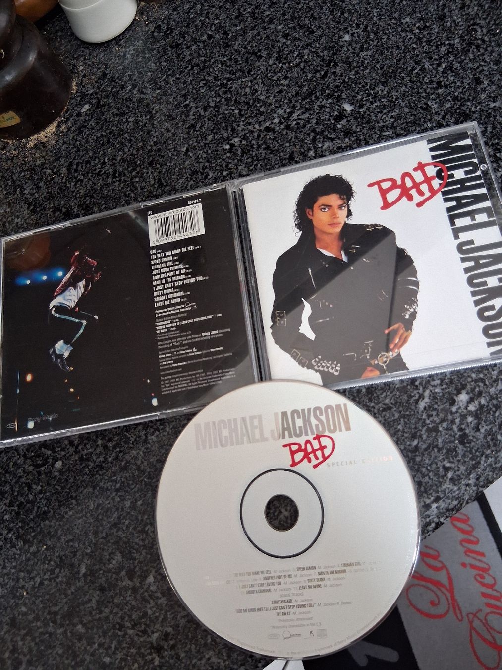 CD: Michael Jackson- bad – Usato da St-Cergue venduto da VeganWarrior