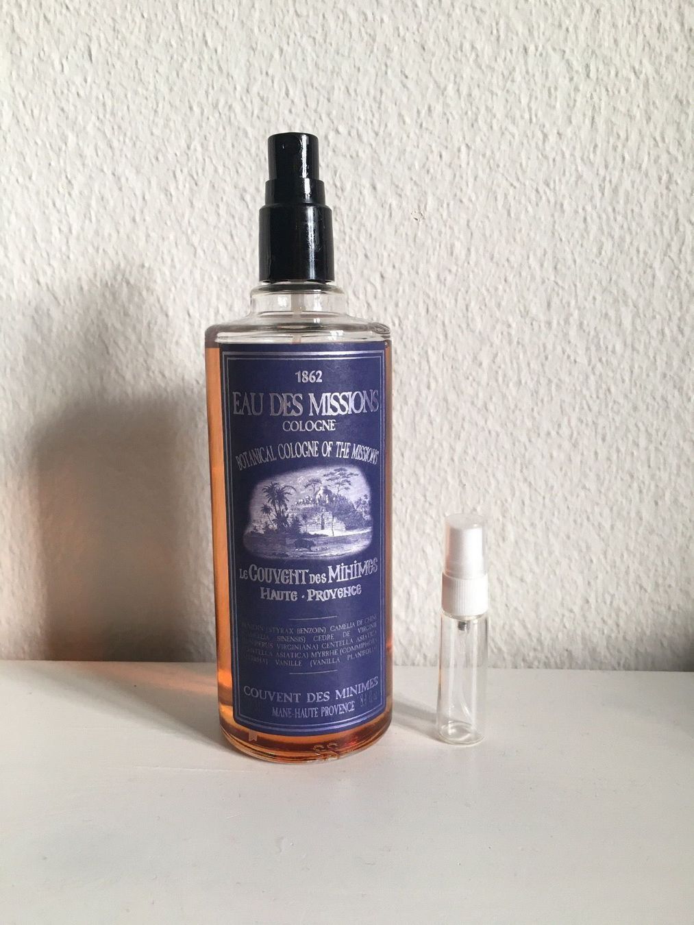 Profumi & Eau de Toilette: Eau des Missions Couvent des Minimes 1.5ml – Nuovo (secondo la descrizione) da Bern venduto da Nspc