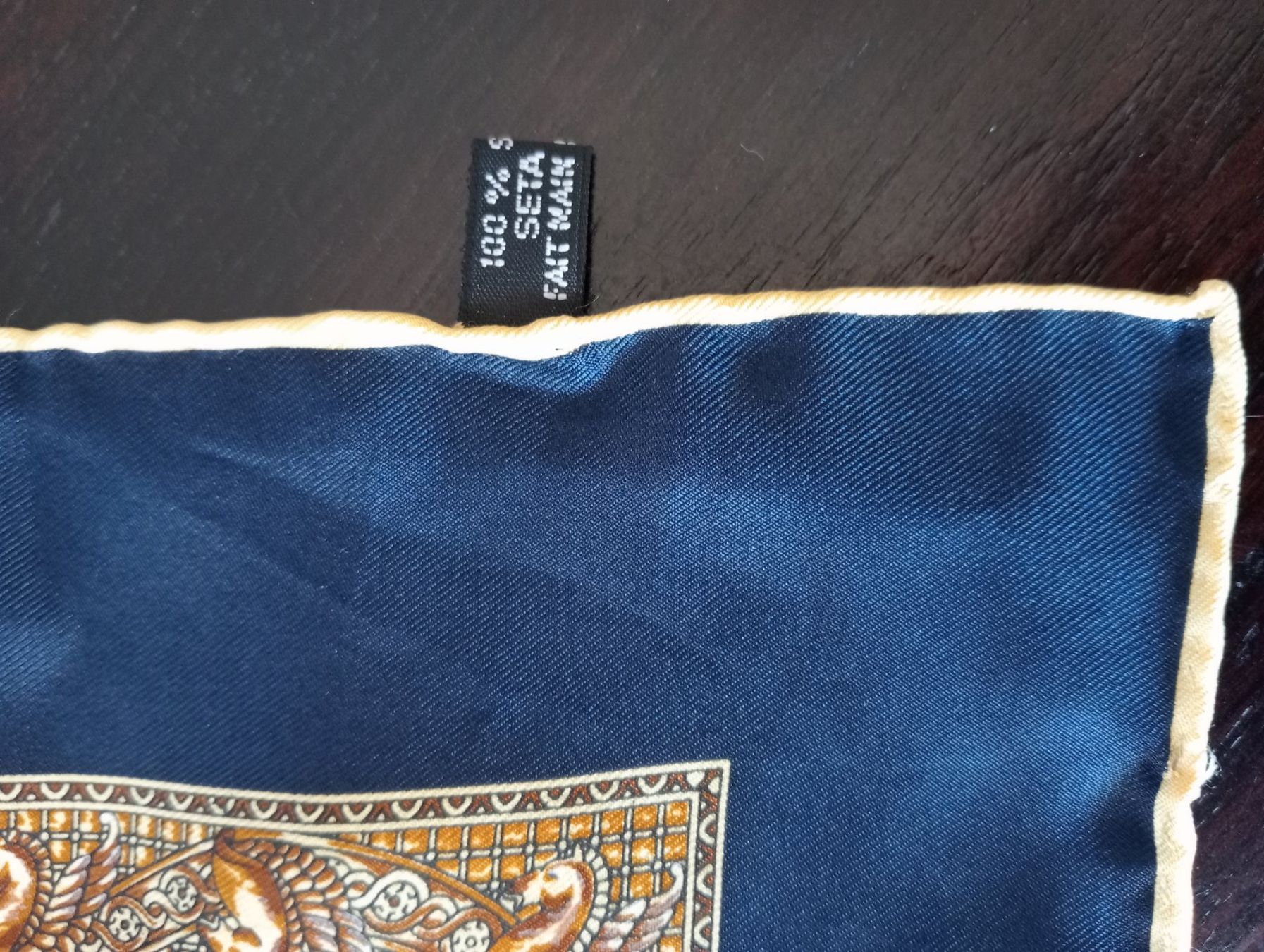 Dior Sciarpe: Christian Dior Pocket Square – Nuovo (secondo la descrizione) da Oberdorf NW venduto da ale_6r6c 3