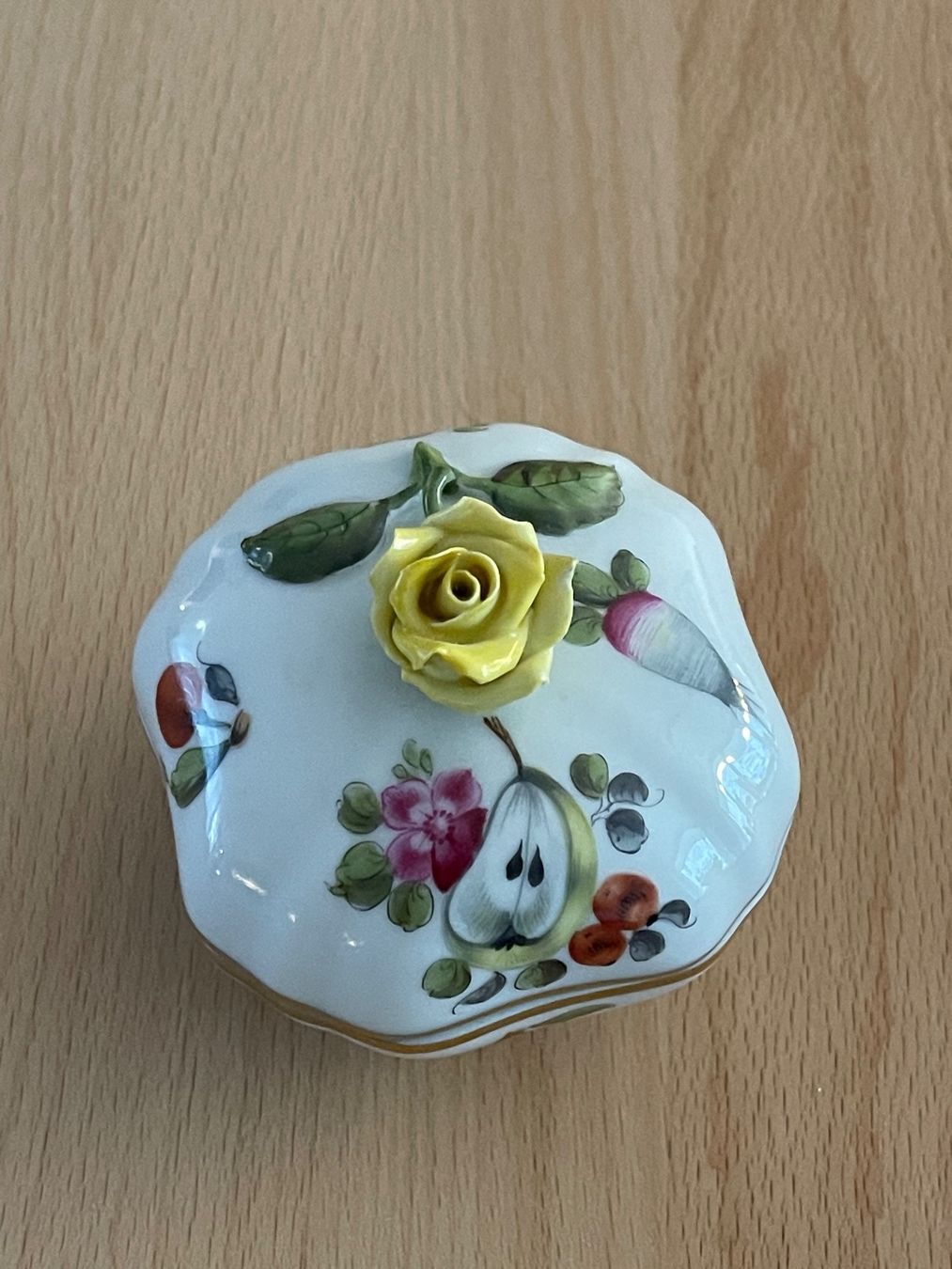 Altro in Decorazioni & Accessori: Herend Porzellandose – Usato da Zürich venduto da Ddechkovd 1