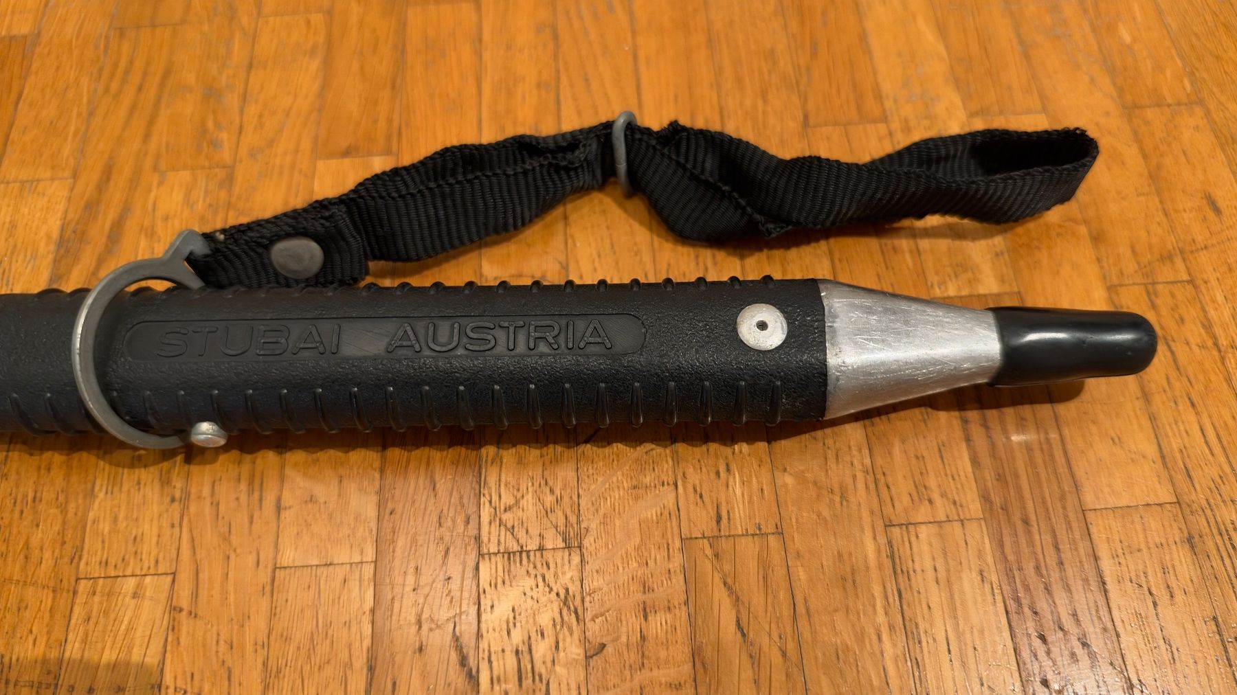 Attrezzatura da arrampicata: STUBAI Eispickel 63 cm, superleicht; Made in Austria – Usato da Binningen venduto da 1adler 3