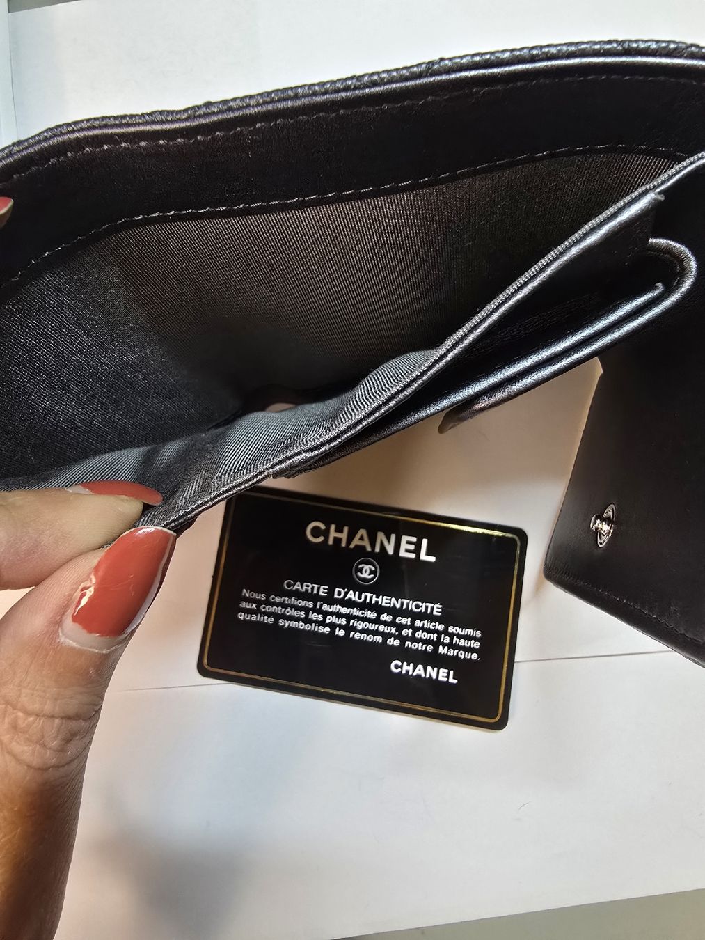 Chanel Portafogli: Chanel Etui – Nuovo (secondo la descrizione) da Weiach venduto da Jessicago 9