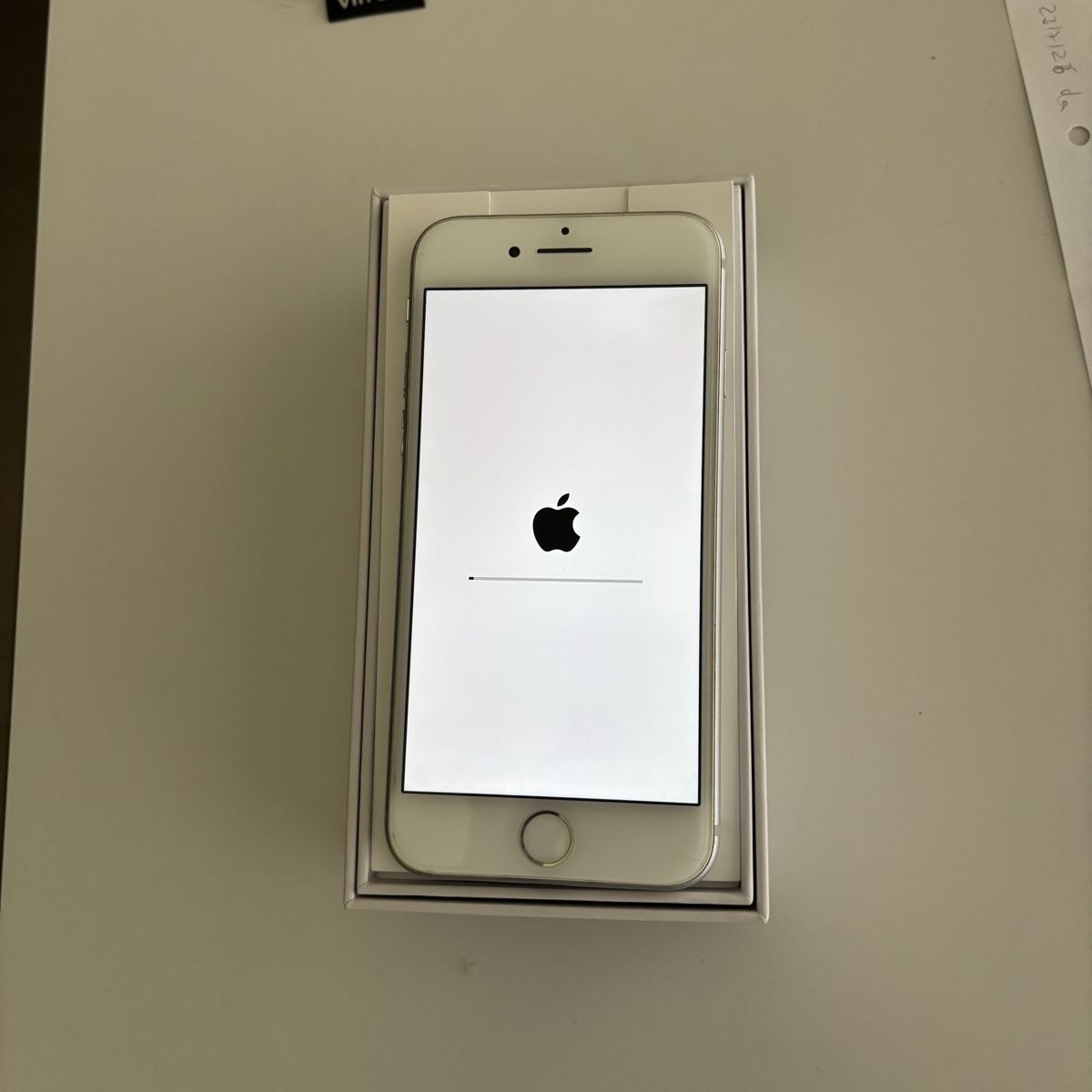 Apple Handys / Smartphones: iPhone 8 64GB silber – Gebraucht aus Biel/Bienne von Eiskristall08 5