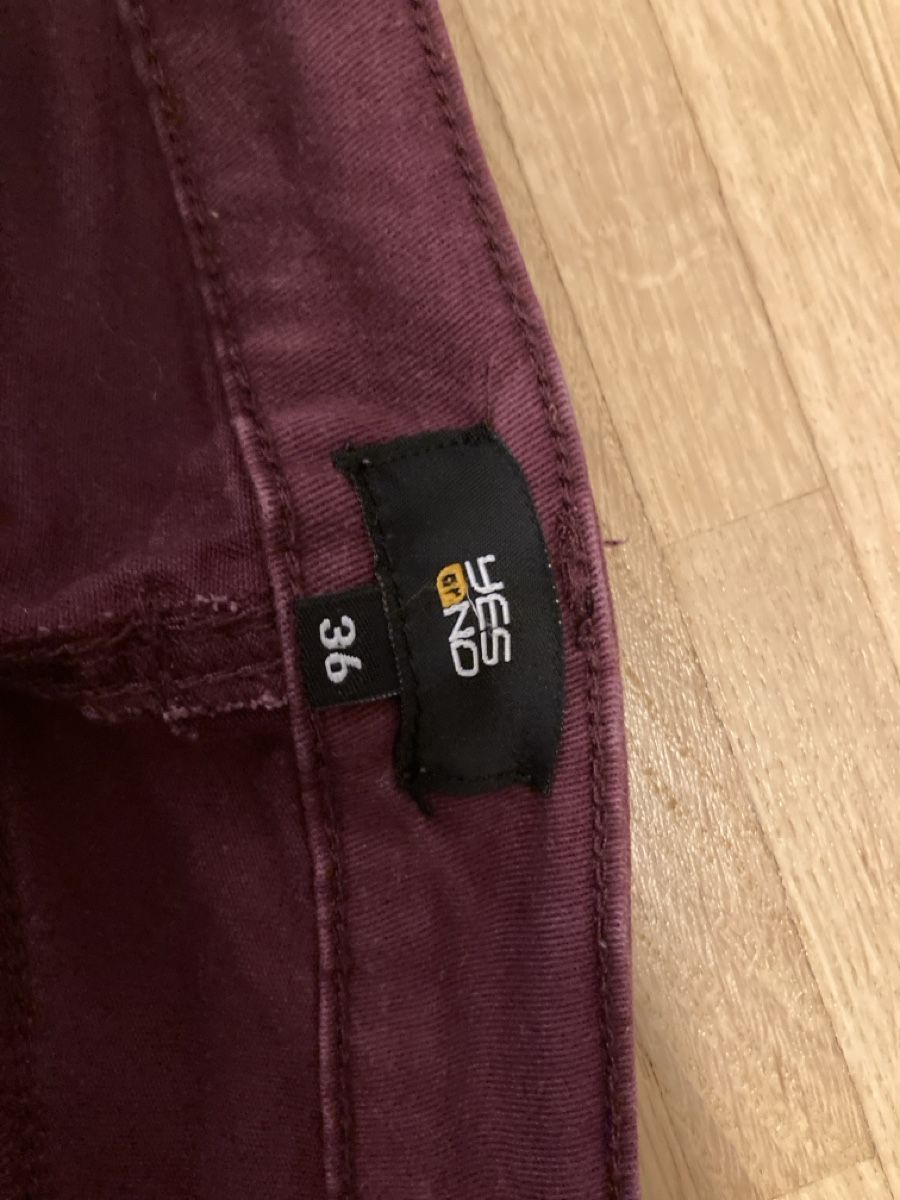 C&A Pantaloni: Jeans weinrot – Usato da Urtenen-Schönbühl venduto da alessibas 3