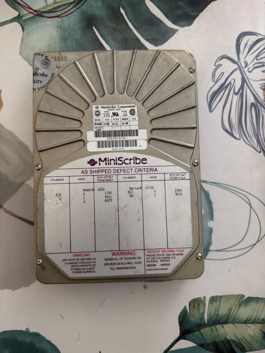 Dischi rigidi: Disque dur Winchester  – Difettoso da Martigny venduto da capri2800