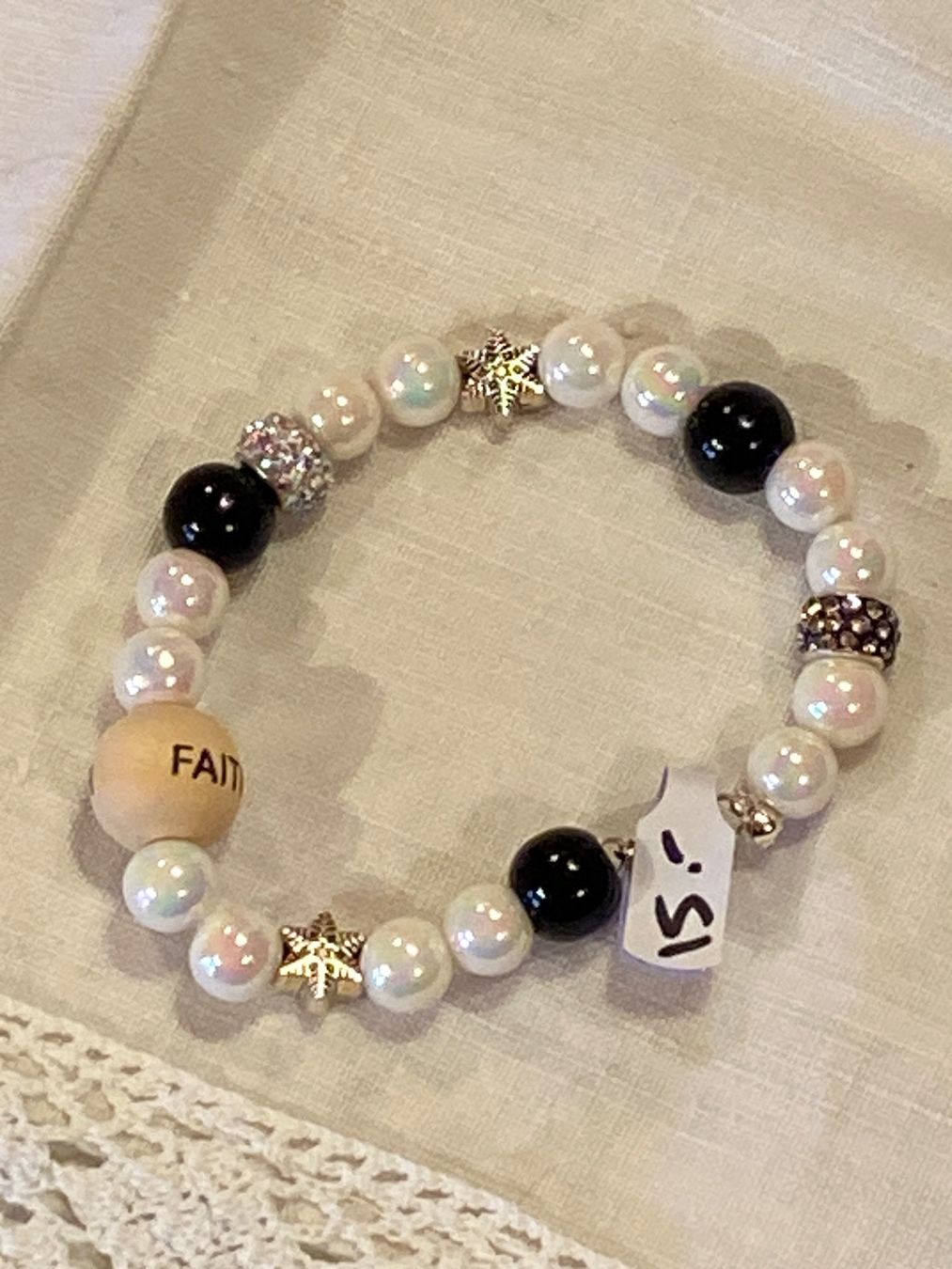 Bracciali & Braccialetti: ARMBAND -ACRYL & HOLZPERLEN – Nuovo e nell'imballaggio originale da Meienried venduto da ManuelaBoutique 1