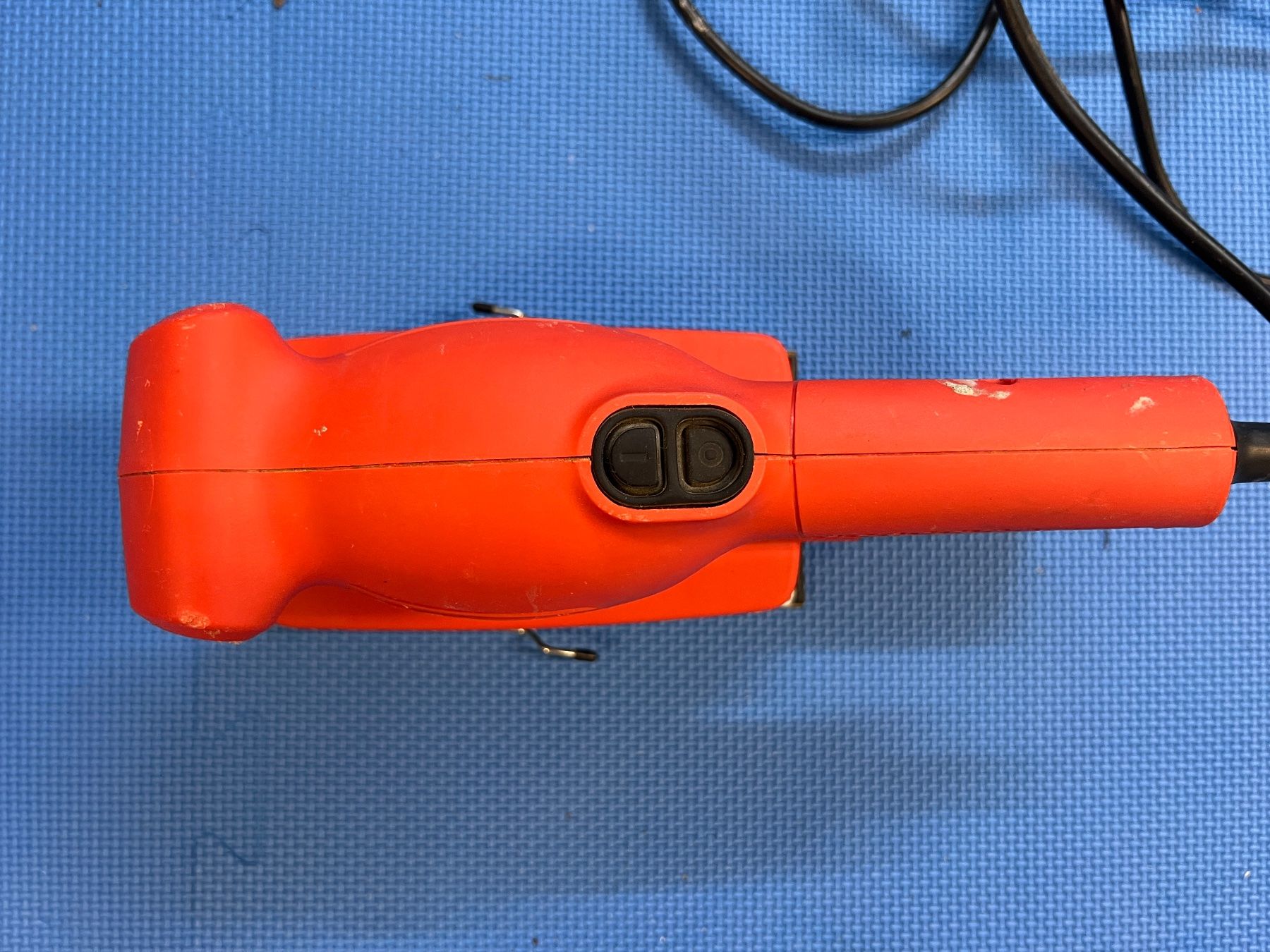 Schleifen & Polieren: Black+Decker Schwingschleifer KA300 – Gebraucht aus Binz von  4