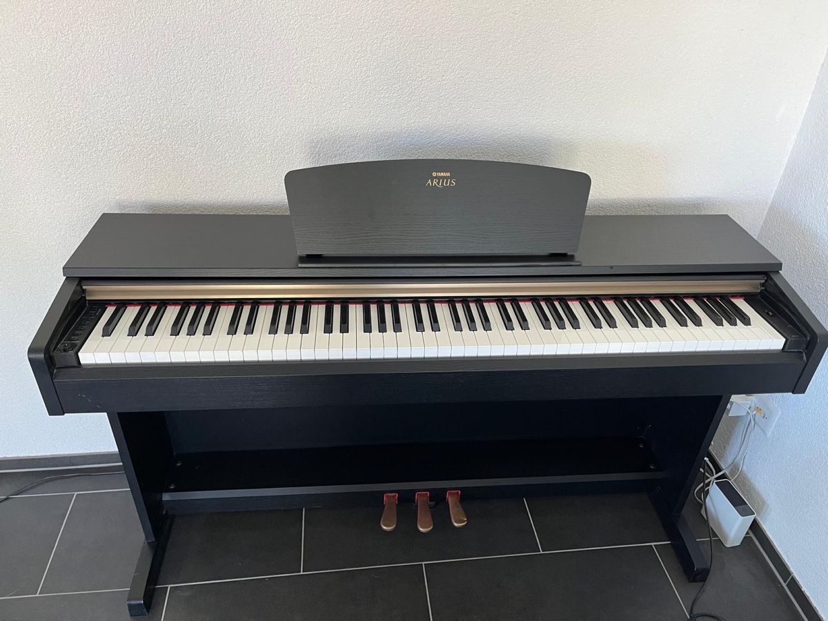Yamaha Musikinstrumente: E-Piano Yamaha YDP-161 – Gebraucht aus Nesslau von PCW_Car_Wellness