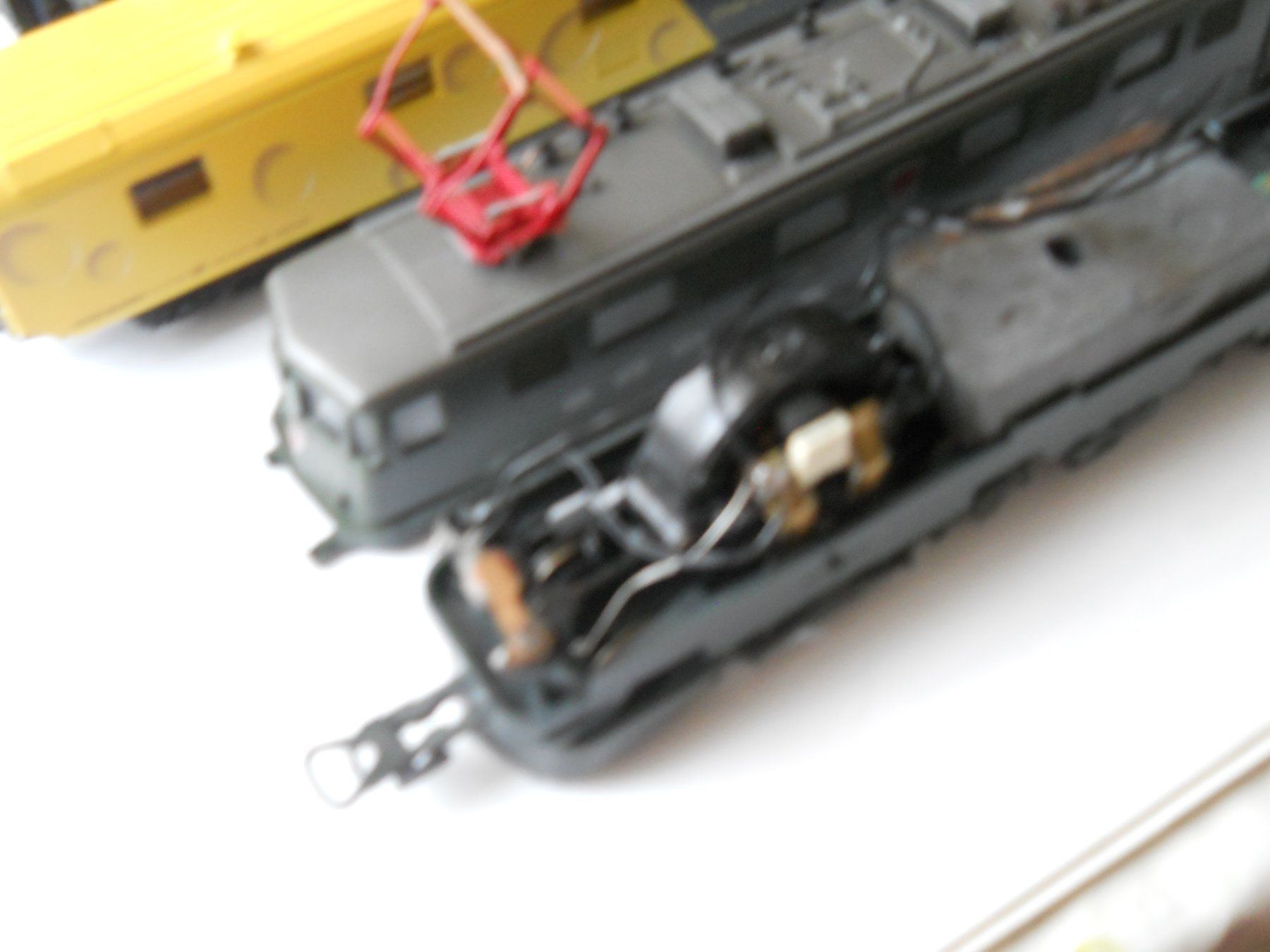 Lima Modelleisenbahnen: Lima Zug BLS mit Käsewagen von Lima – Gebraucht aus Schwanden GL von roerich20 3