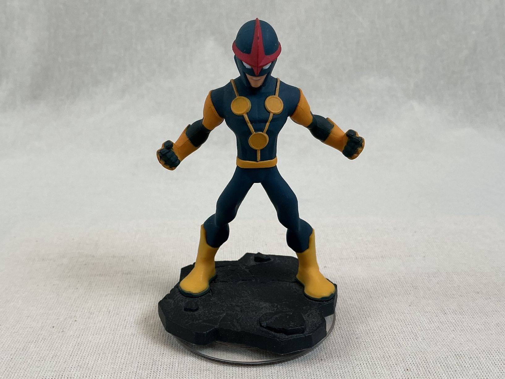 Disney Figurines: DISNEY INFINITY 2.0 Nova Figur – D'occasion à Richterswil par Restwert_Richterswil