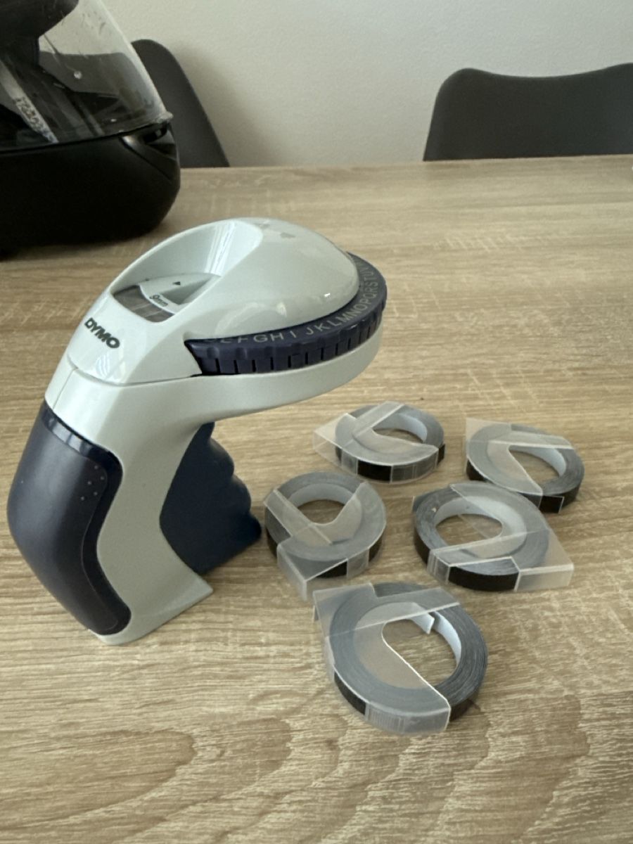 Tutte le macchine: Dymo Omega Etikettiergerät – Usato da Oberglatt ZH venduto da Winju