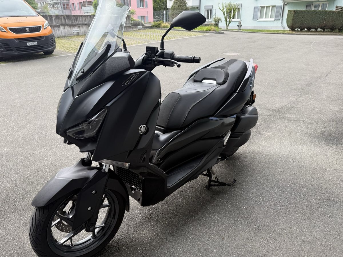 Yamaha Scooter: Yamaha X–Max 300 Iron Max – Usato da Rotkreuz venduto da 74max 2