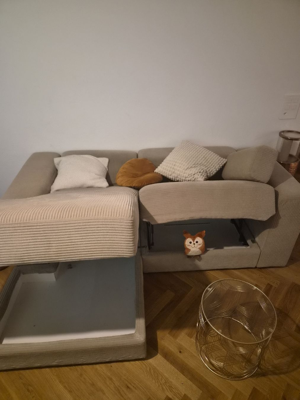 Ikea Sofas: Ecksofa beige mit Stauraum 2 Jahre alt – D'occasion à Blauen par Casi7 3
