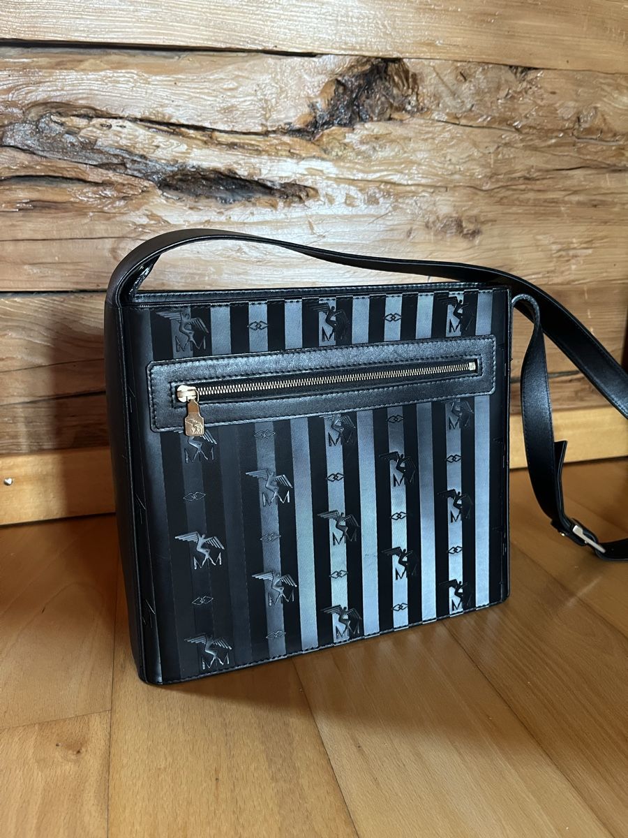 Maison Mollerus Borse da donna: Tasche Maison Mollerus – Usato da Holzhäusern ZG venduto da sto_x2m7 1
