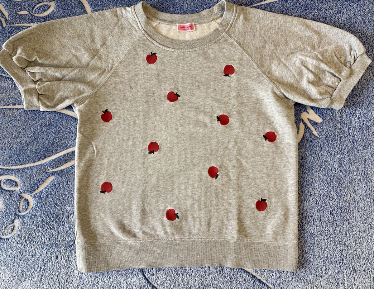 Kate Spade Maglioni & Felpe: KATE SPADE Pullover grau Apfelmuster Grösse L kurzarm – Usato da Zürich venduto da nadin.nadin2