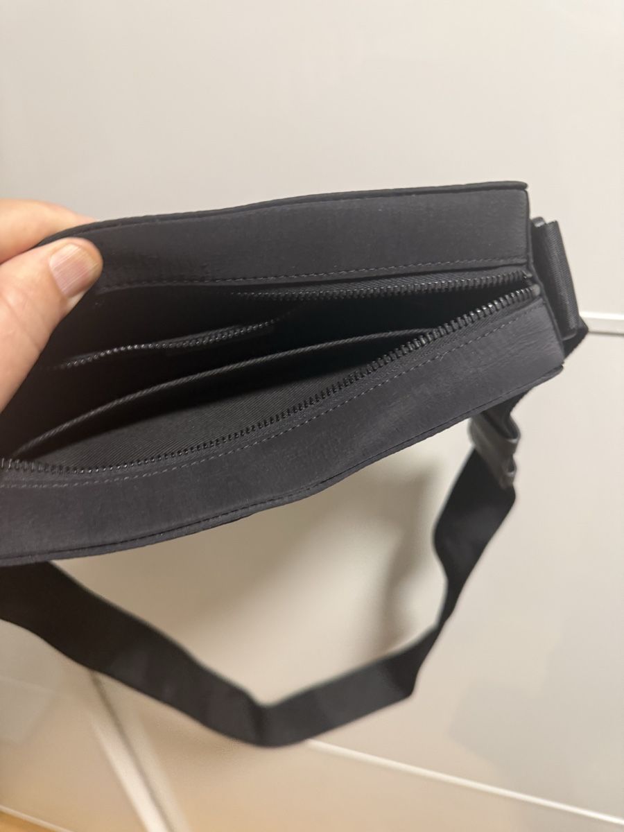 Jacquemus Sacs: Jacquemus Tasche schwarz neuwertig – Neuf avec emballage d'origine à Ostermundigen par wal_2qf6 3