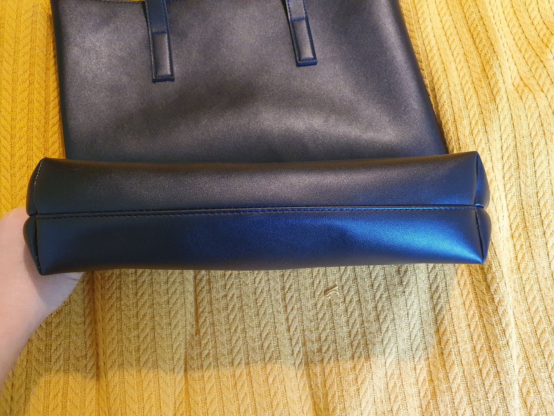 Borse da donna: Borsa a spalla nera – Usato da Langnau am Albis venduto da dav_n72f 1