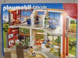 Playmobil Kinderklinik mit Einrichtung