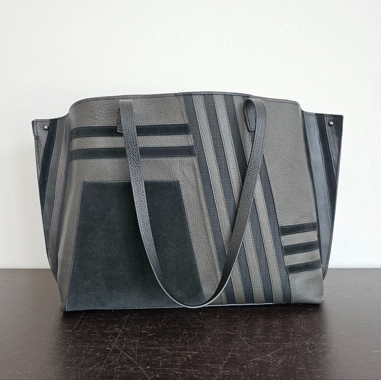 Akris Borse da donna: NEW AKRIS Ai Medium Patchwork Leather Tote Bag – Nuovo e nell'imballaggio originale da Origlio venduto da ann_q6qv 1