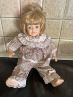 Porzellanpuppe mit blonden Haaren gebraucht guter Zustand