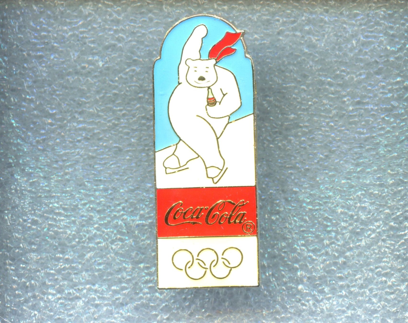 Coca-Cola Plaketten & Abzeichen: Coca Cola  Eisbär  Eisschnelllauf – Gebraucht aus Winterthur von Sammleroase