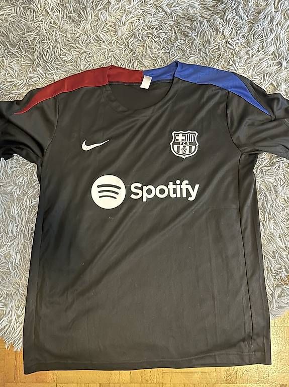 Canottiere & Pantaloni: Fc Barcelona Trikot – Usato da Basel venduto da pau_s6pv