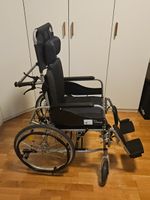 Kippbarer Rollstuhl mit Kopfstütze | 90 - 180°. Grosse 50