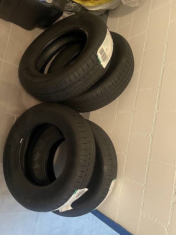 Pneumatici & Ruote complete: Neue Reifen 185/70R14 – Usato da Oetwil am See venduto da Push_Pull_Leg 1