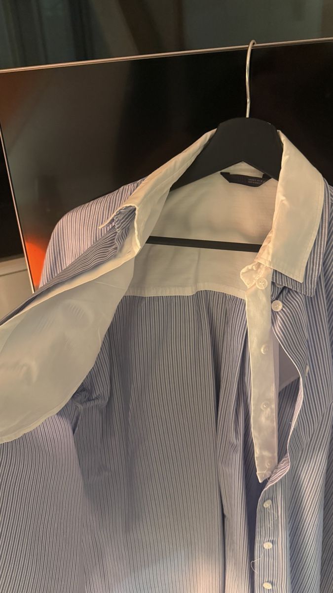 Zara Camicette: Zara Shirt, Blue/White Stripe, Contrast Collar, Size S – Nuovo (secondo la descrizione) da zug venduto da Inaar 4