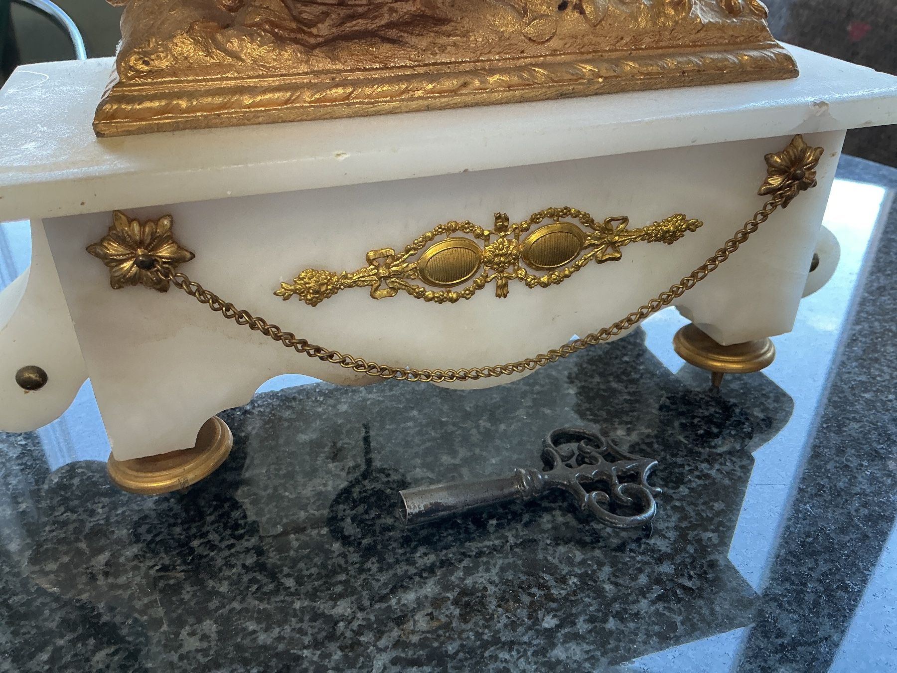 Orologi da terra & Orologi da parete: Kleine Tischuhr – Usato da Bern venduto da vielerart 4