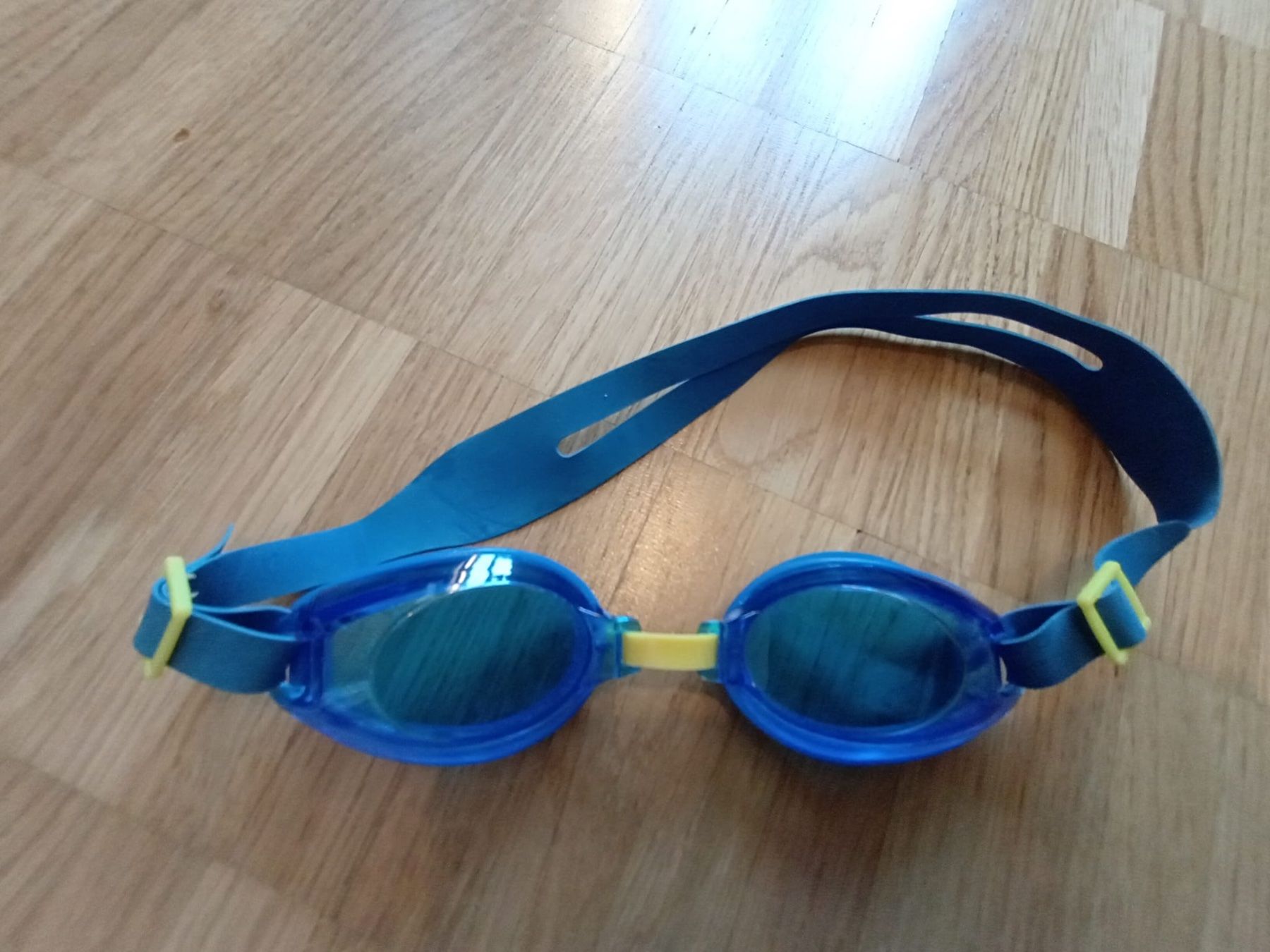 Occhiali & Lenti: Schwimmbrille blau – Usato da Wädenswil venduto da Mirm1.0