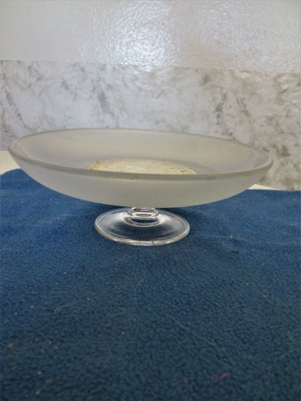 Ciotole: Glasschale mit Silbermedaillon – Usato da Sementina venduto da babucia