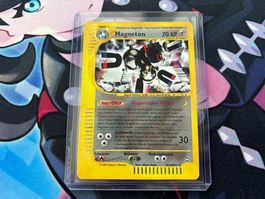 2002 POKEMON Magneton Holo Aquapolis H16