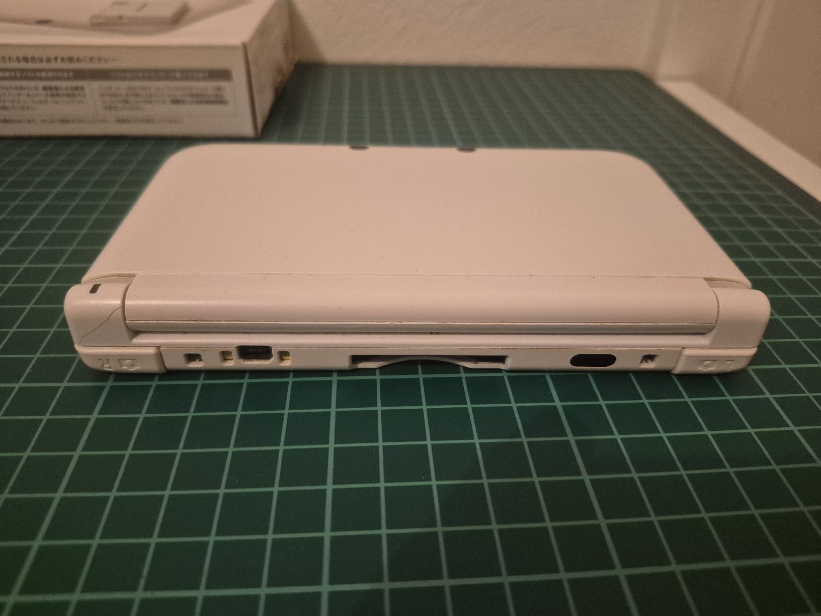 Nintendo Konsolen: Nintendo 3DS XL White Edition with 3 Games - Bundle! – Gebraucht aus Meyrin von Retro-GZ 9