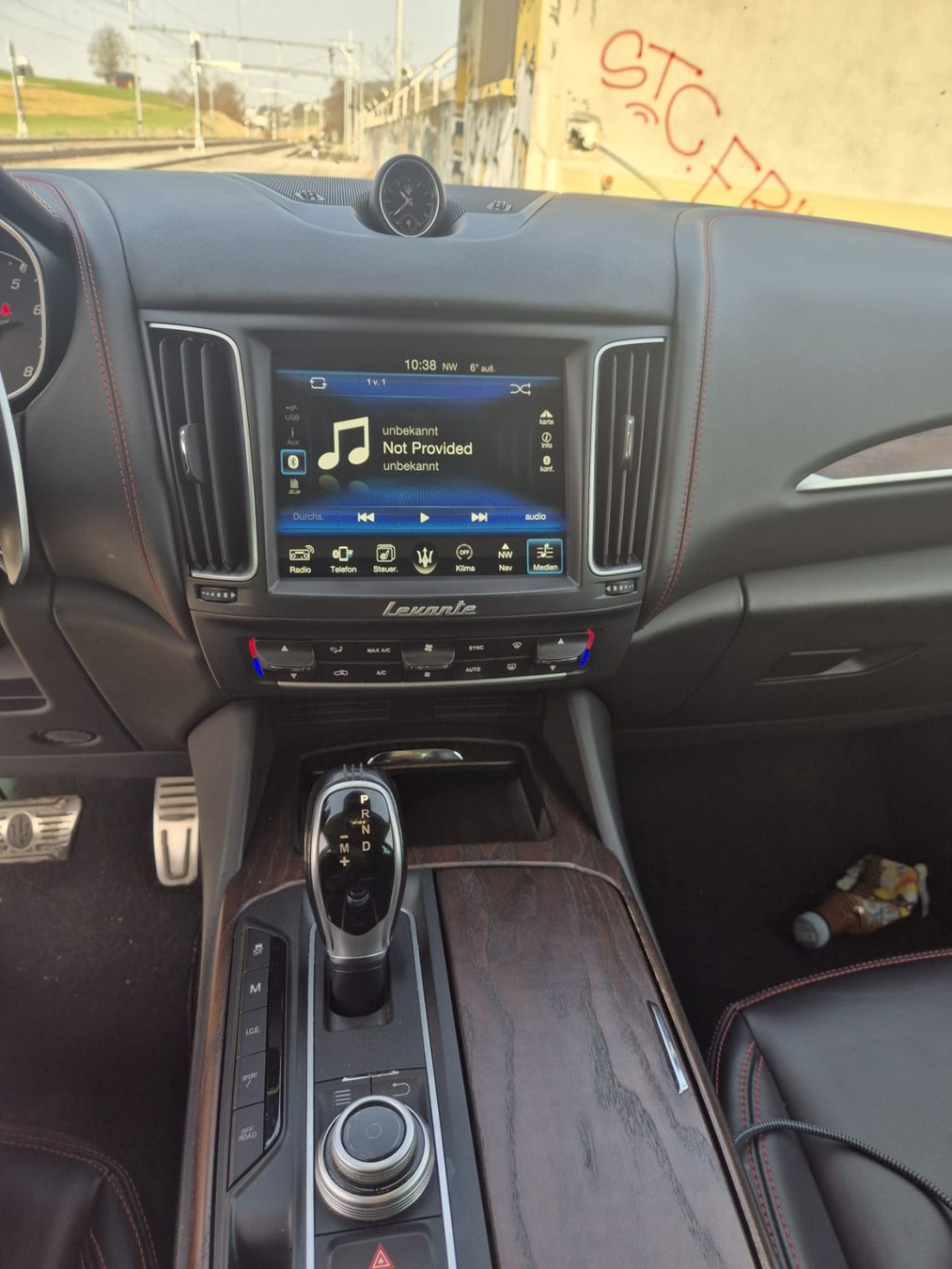 Maserati Autos: MASERATI Levante S 430PS – D'occasion à Boll par loeJ 8